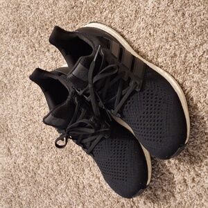 Adidas Ultraboost Black/White
